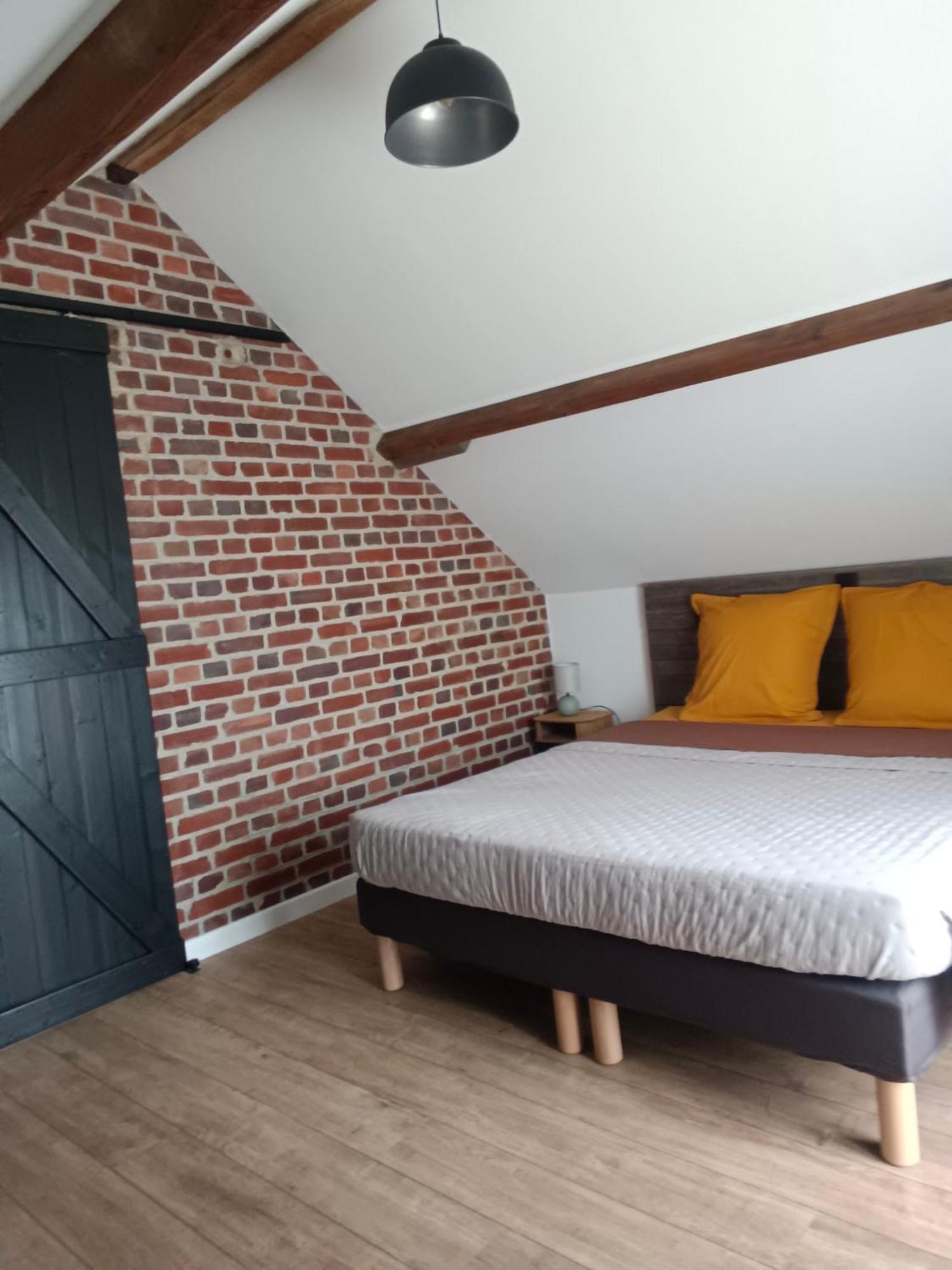 Au 112 Maison D'Hotes Estrees-Saint-Denis Dış mekan fotoğraf